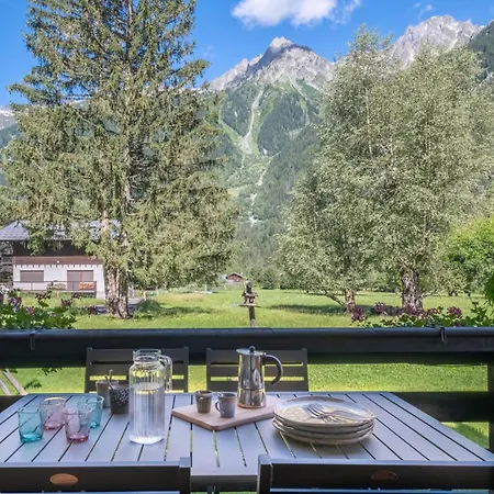 Chalet Cocooning Small Chaming With Garden Chamonix