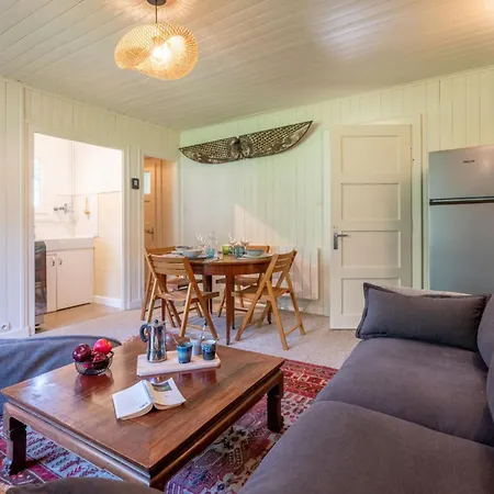 Cocooning Small With Garden And Views
