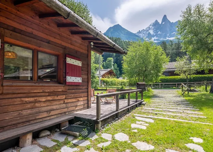 Cocooning Small Chaming With Garden