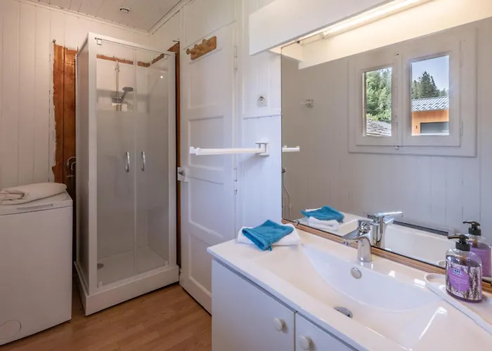 Cocooning Small Chaming With Garden