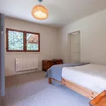 Cocooning Small With Garden And Views Chalet